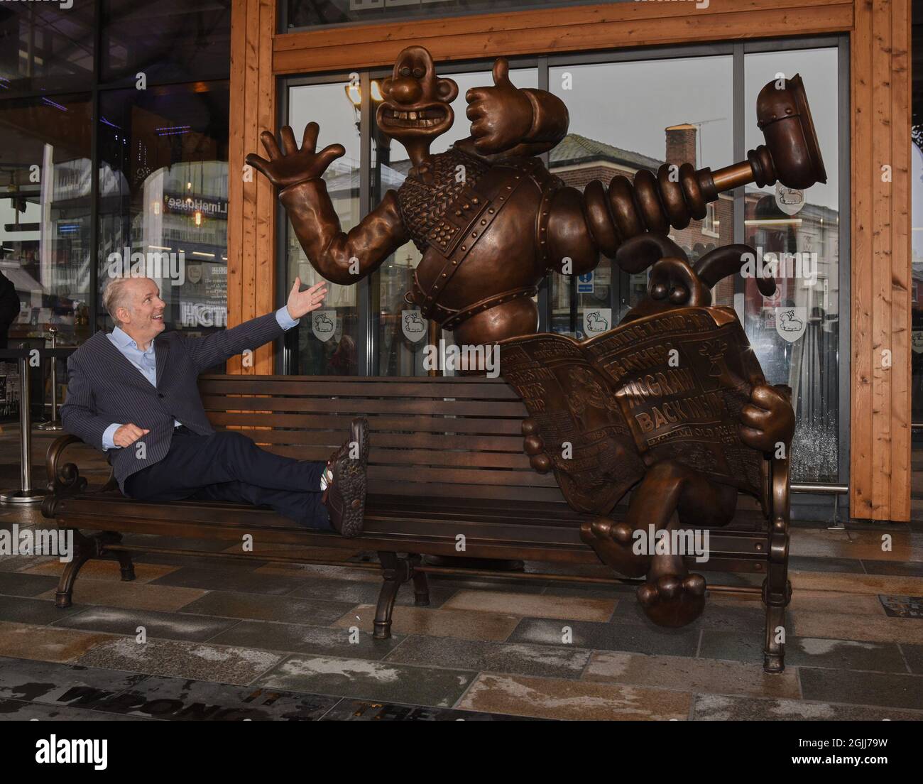 Wallace and gromit statue preston hires stock photography and images