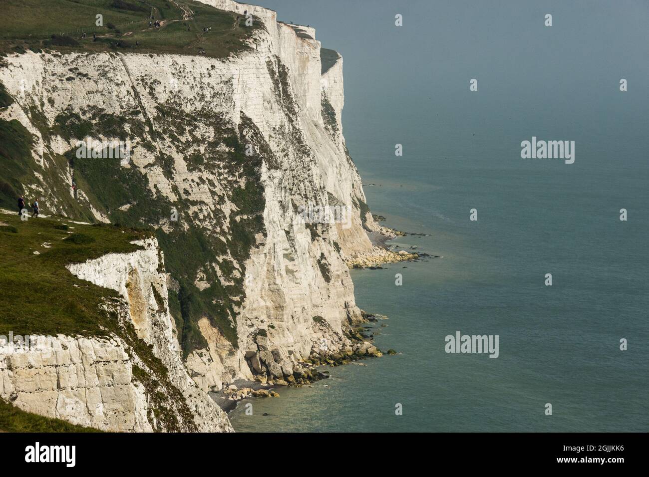 The summer walk on The White Cliffs of Dover Stock Photo Alamy