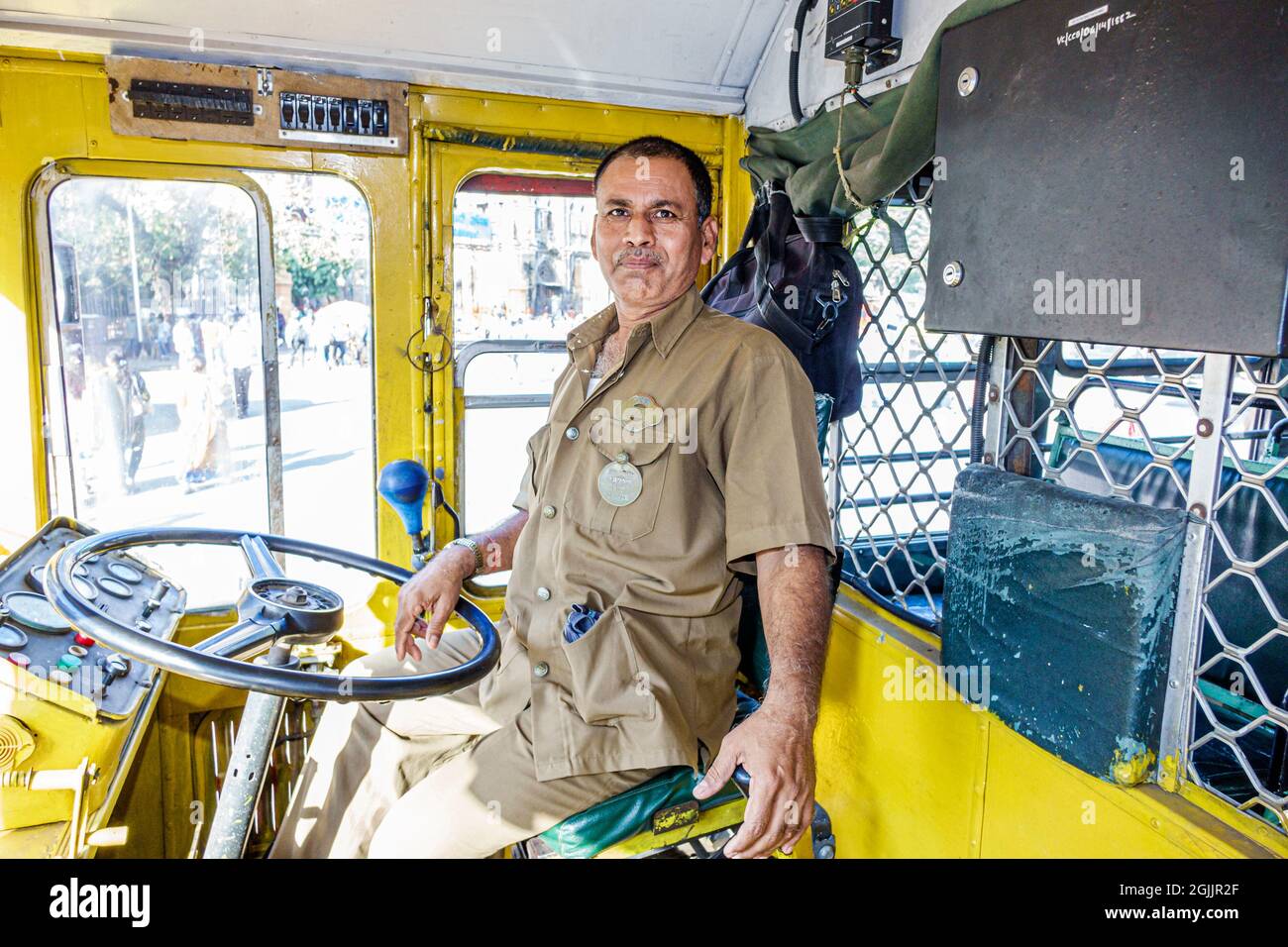 India bus driver hi-res stock photography and images - Alamy