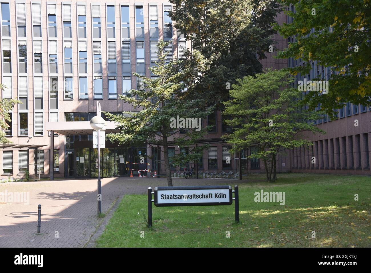 Cologne, Germany. 05th Sep, 2021. Sign public prosecutor's office Cologne in front of the office building on the meadow Credit: Horst Galuschka/dpa/Alamy Live News Stock Photo