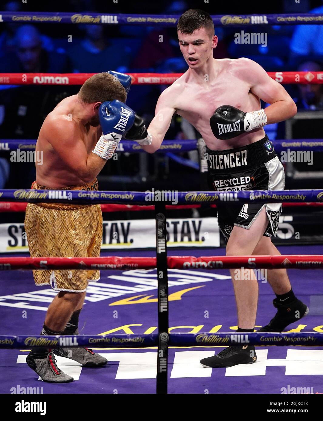 Aaron McKenna (right) in action against Ivica Gogosevic during the boxing event at the Coventry Skydome Arena. Picture date: Friday September 10, 2021. Stock Photo