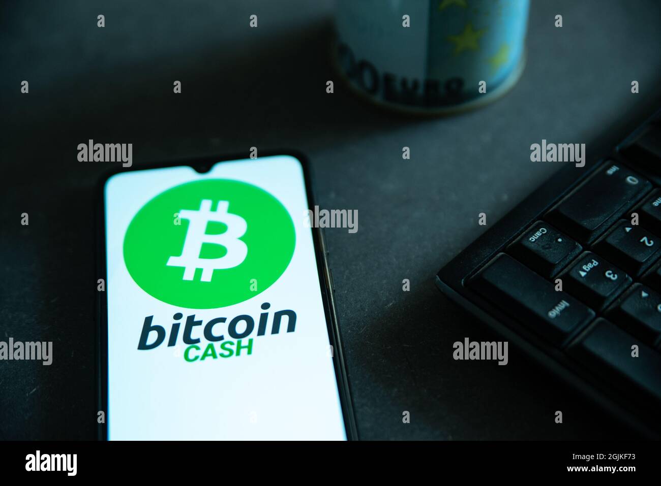 Crypto cash hi-res stock photography and images - Alamy