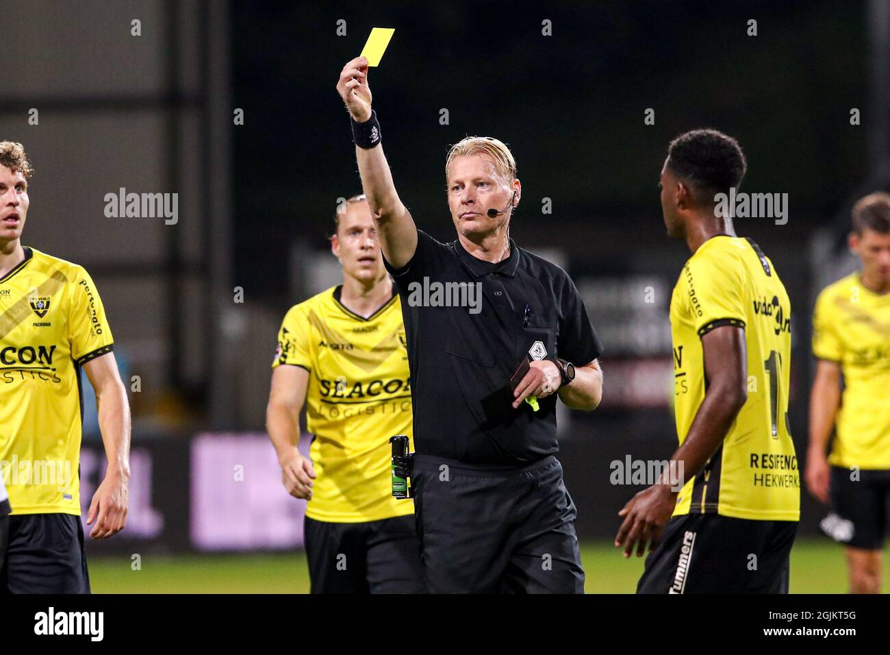 VENLO, NETHERLANDS - SEPTEMBER 10: Referee Kevin Blom showing yellow card  to Victor van den Bogert of FC Den Bosch during the Keukenkampioendivisie  match between VVV Venlo and FC Den Bosch at