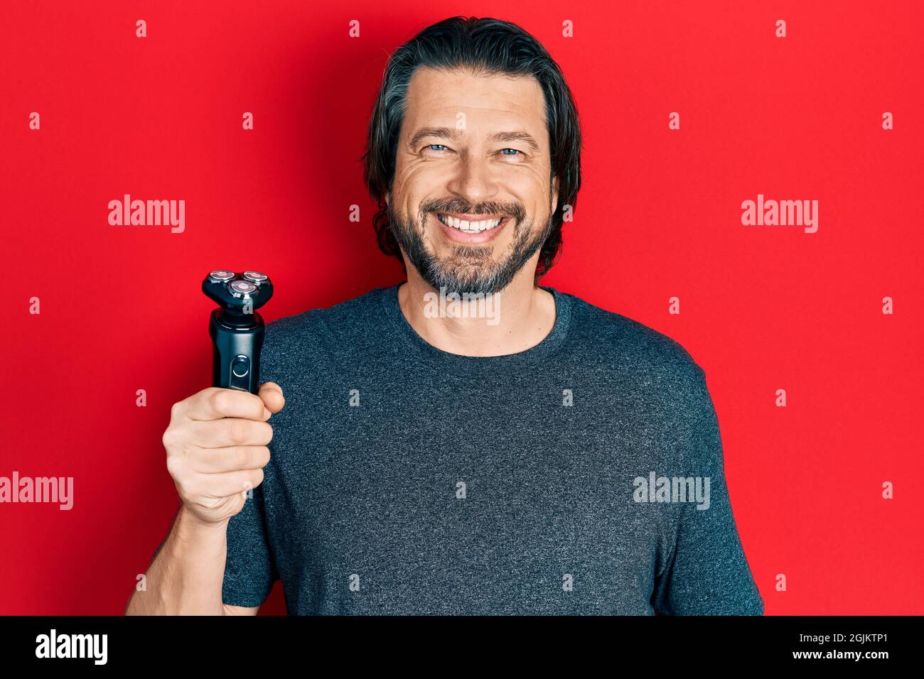 Razor teeth hi-res stock photography and images - Alamy