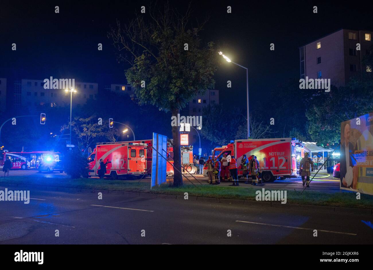 Page 2 Fire Engines Parked High Resolution Stock Photography And Images Alamy