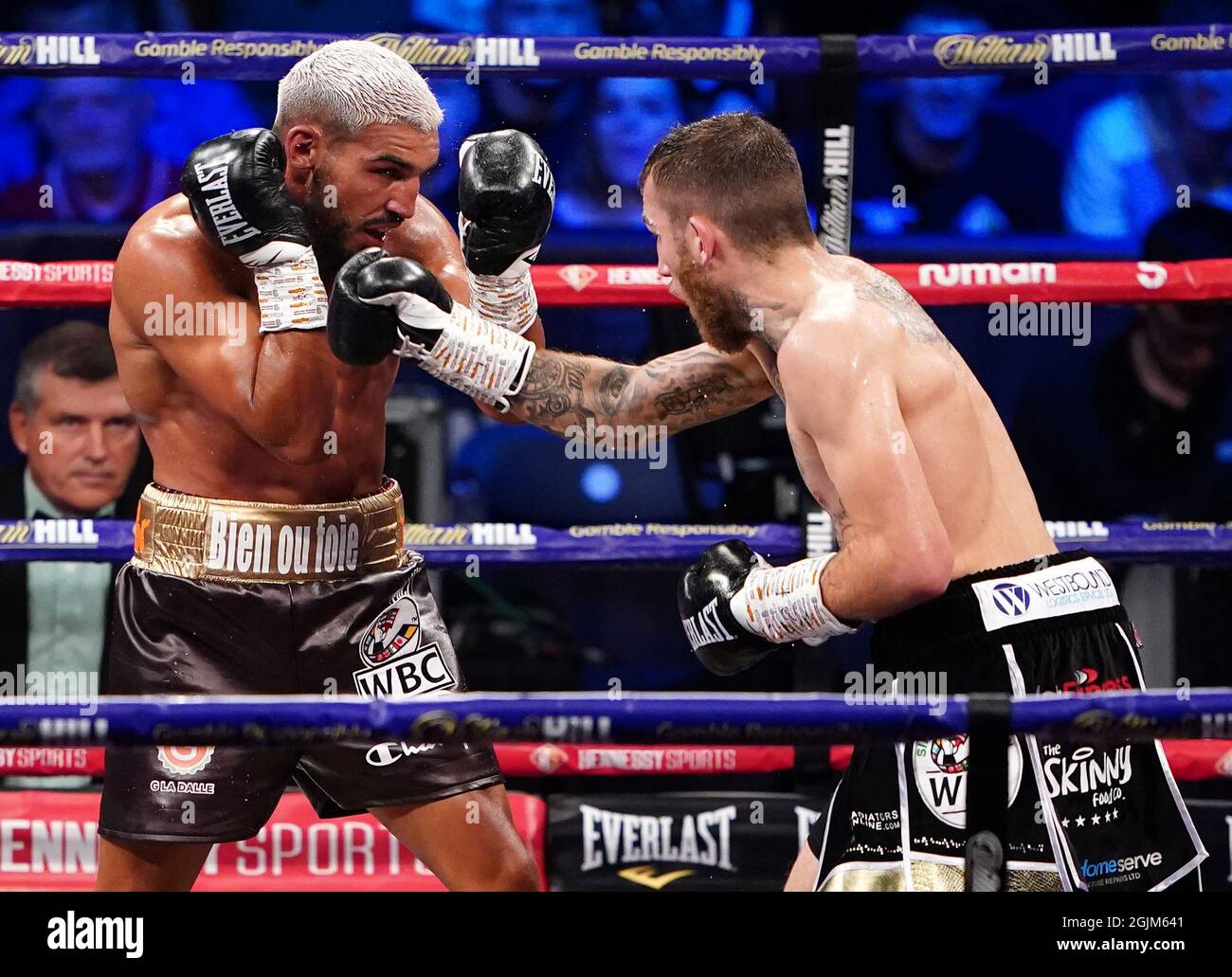 Sam Eggington (right) in action against Bilel Jkitou in the World Boxing Council Silver Middle Title during the boxing event at the Coventry Skydome Arena. Picture date: Friday September 10, 2021. Stock Photo