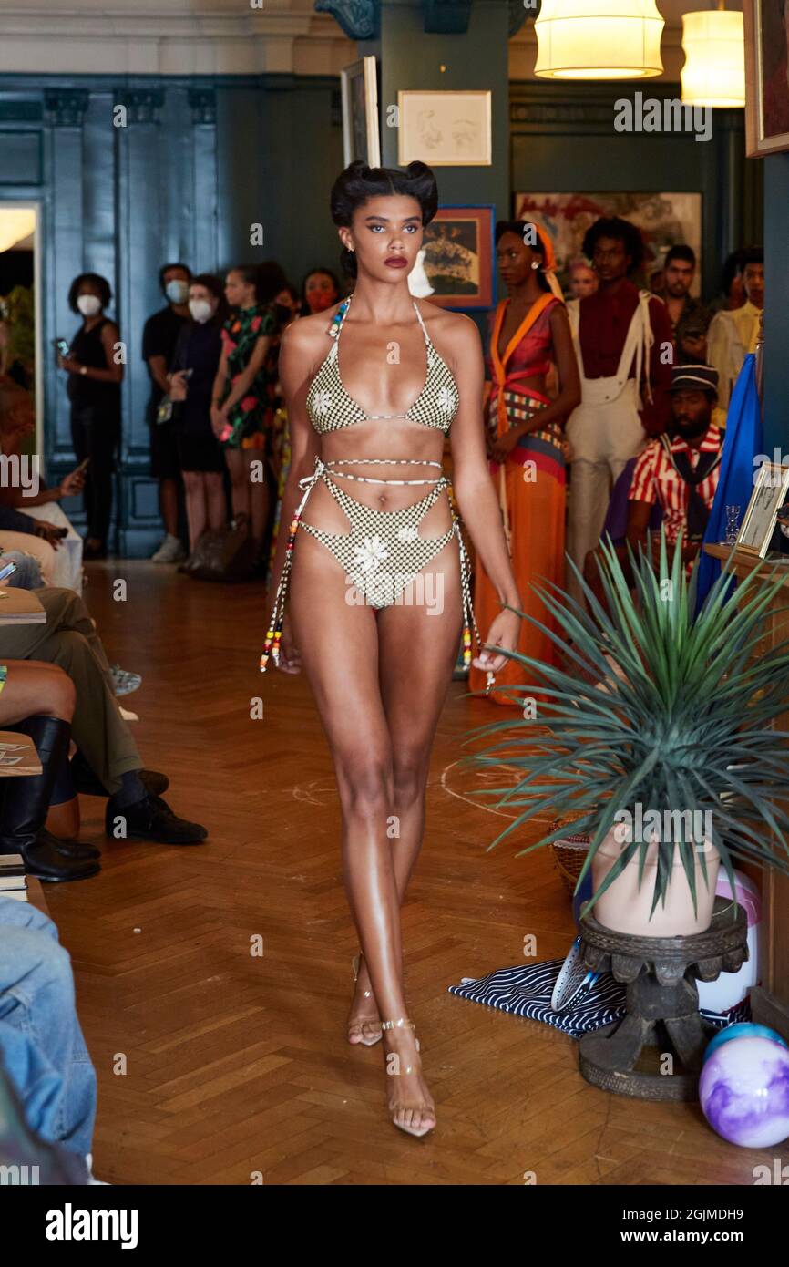 Rebecca sullivan hi-res stock photography and images - Alamy