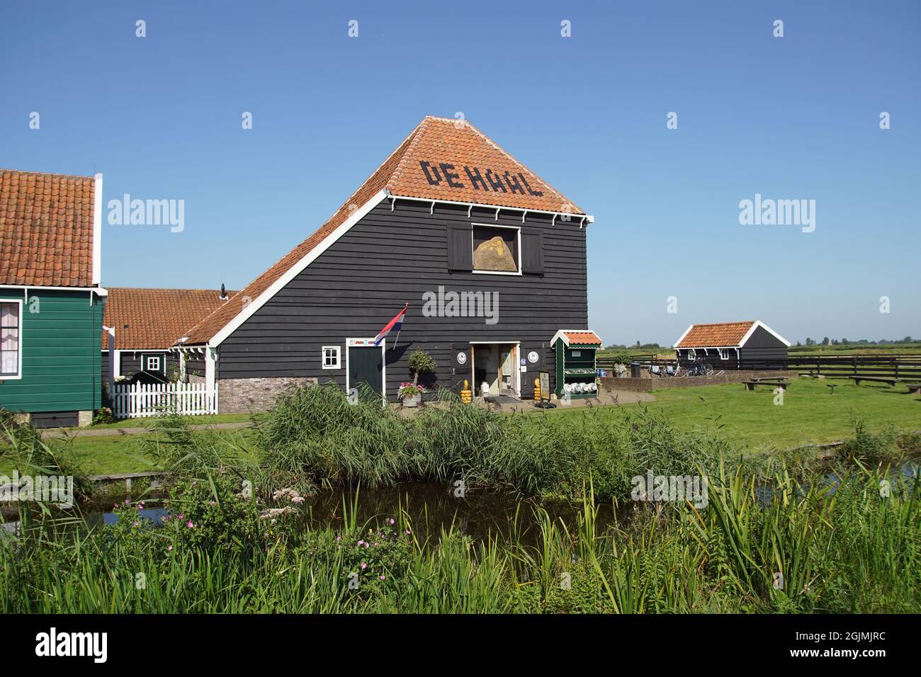 cheese-farm-catharina-hoeve-with-shop-ditch-and-meadows-dutch-open
