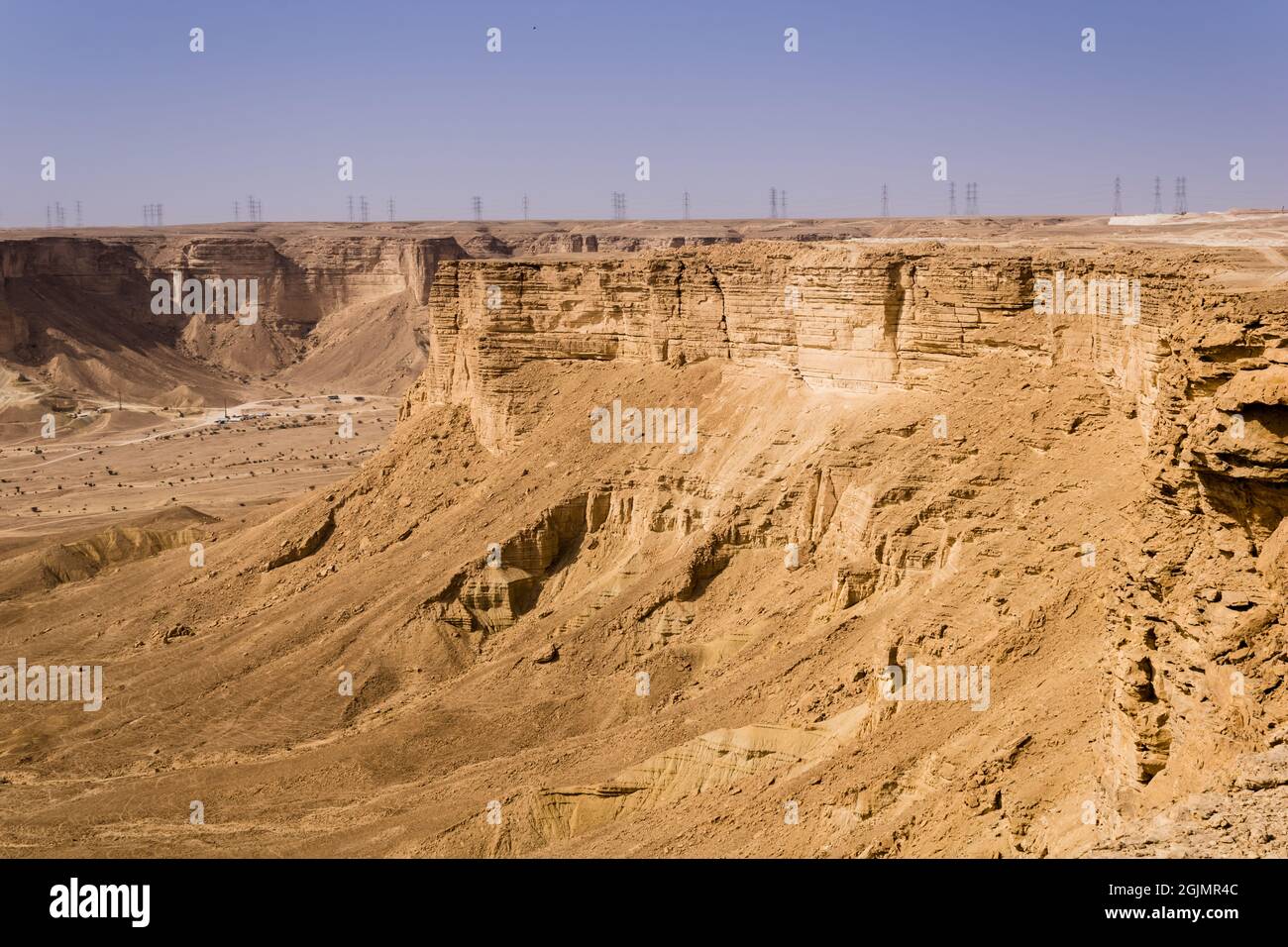 The Jabal Tuwaiq escarpment in Dhurma near Riyadh, Saudi Arabia Stock Photo