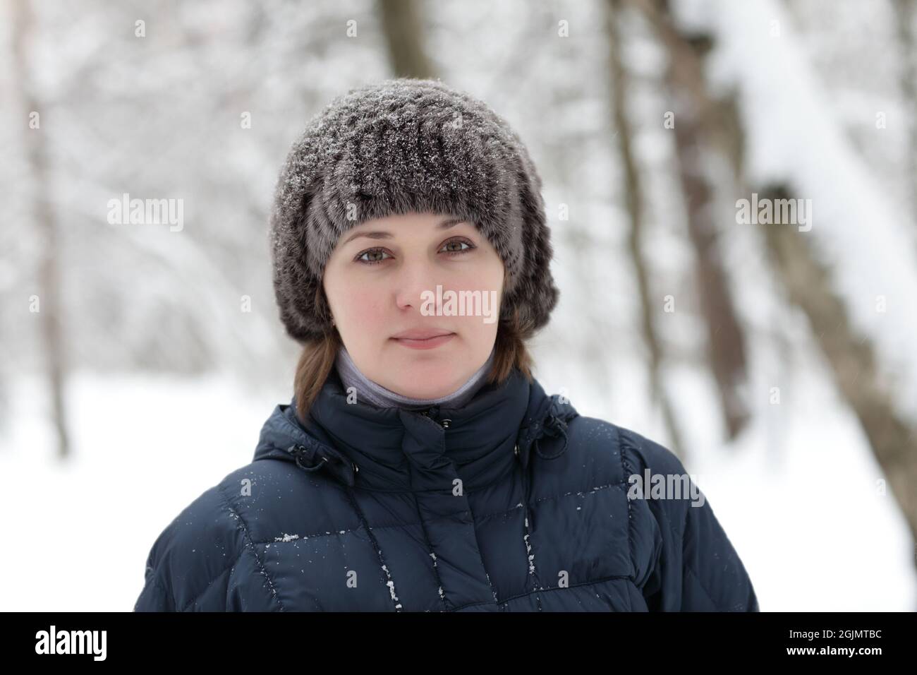 Portrait russian woman in 30s hi-res stock photography and images - Alamy