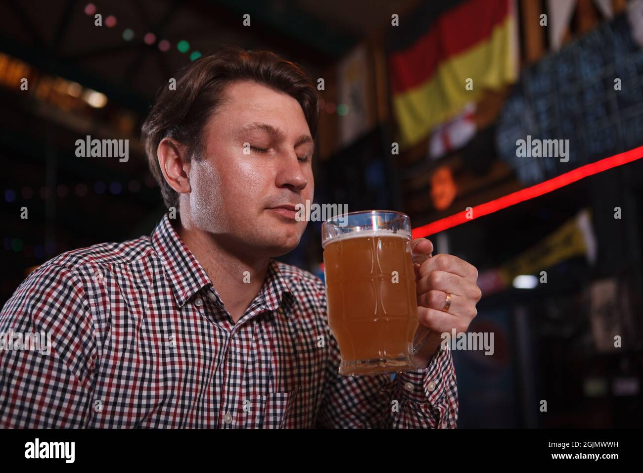 Smelling Delicious Delicious craft beer client hi-res stock photography and images - Alamy
