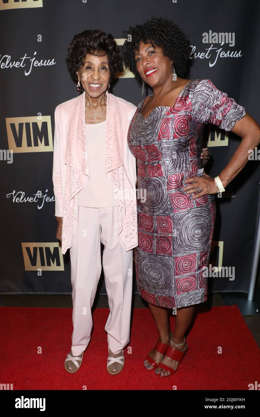 Marla gibbs hi-res stock photography and images - Alamy