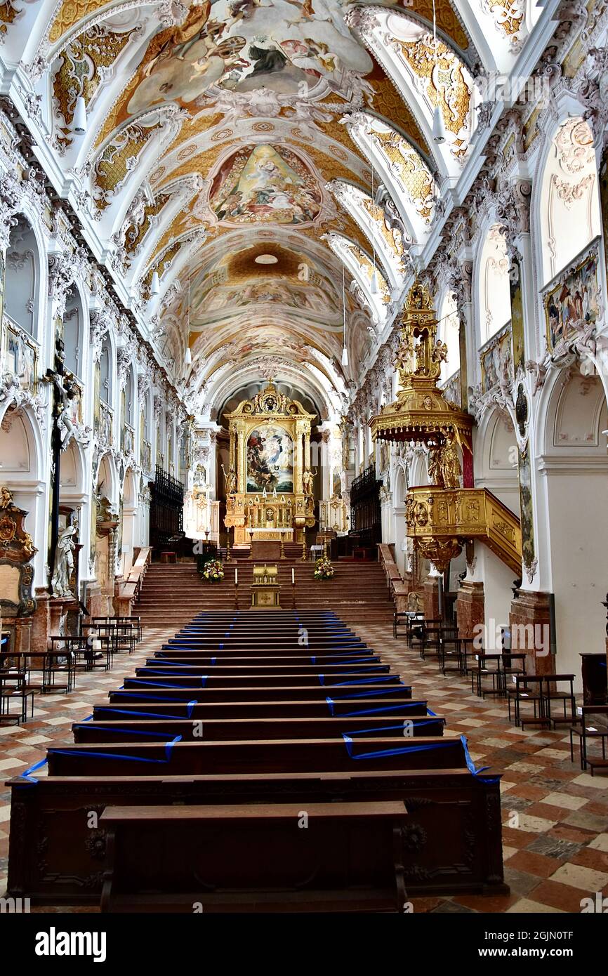 Interior des barocken Mariendomes in Freising, Bayern, Deutschland Stock Photo