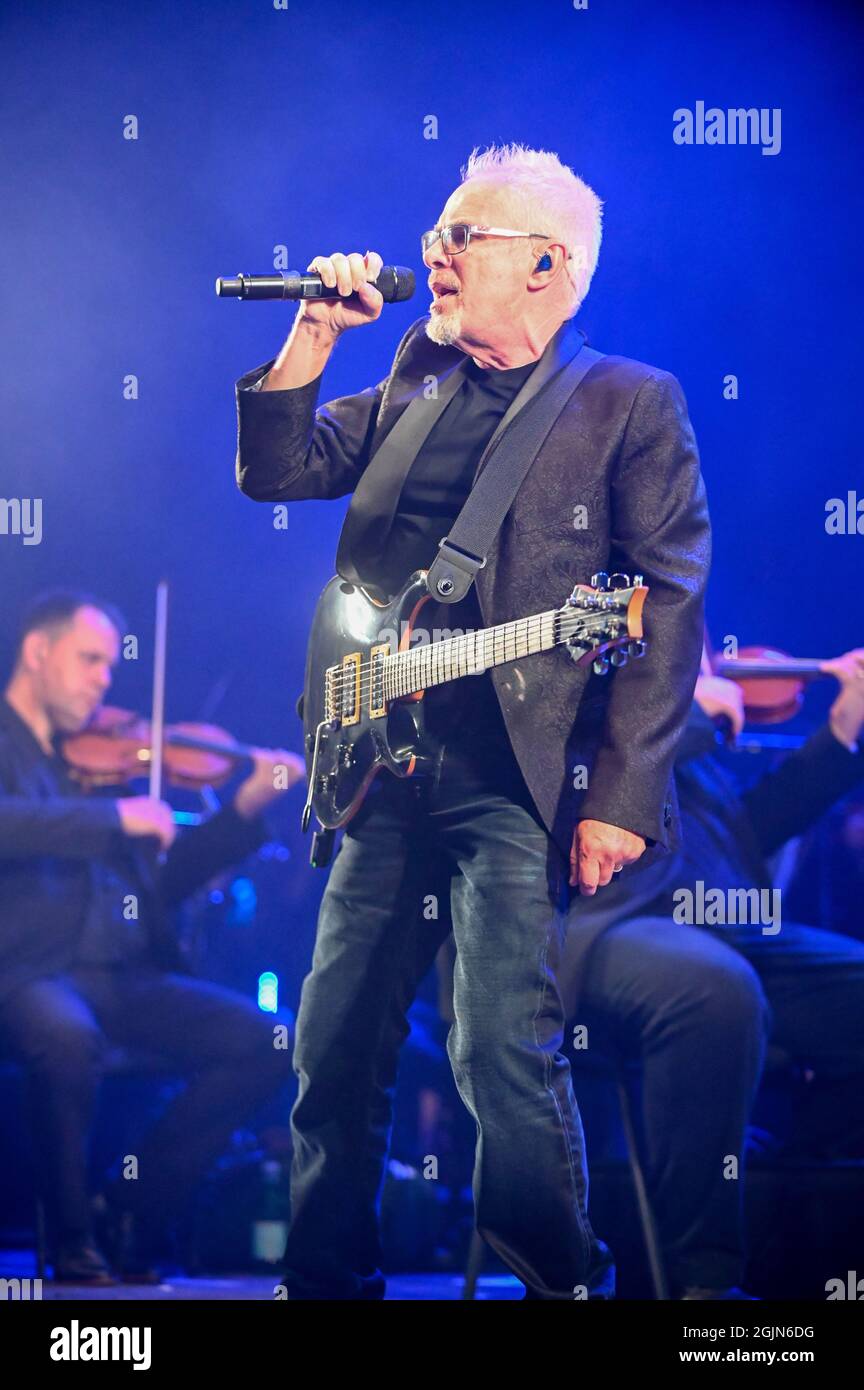 10 09 221 09 49 j hi-res stock photography and images - Alamy