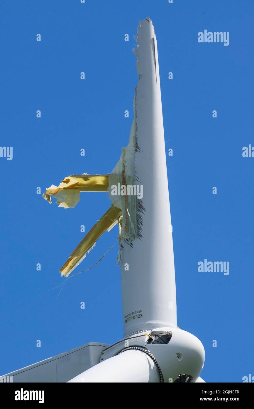 Broken wind turbine at EDF Energy’s Park Spring Wind Farm, near