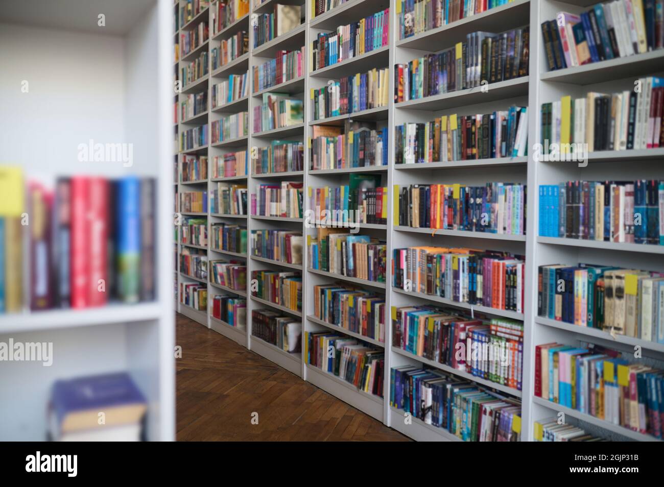 Library shelving back light hires stock photography and images Alamy
