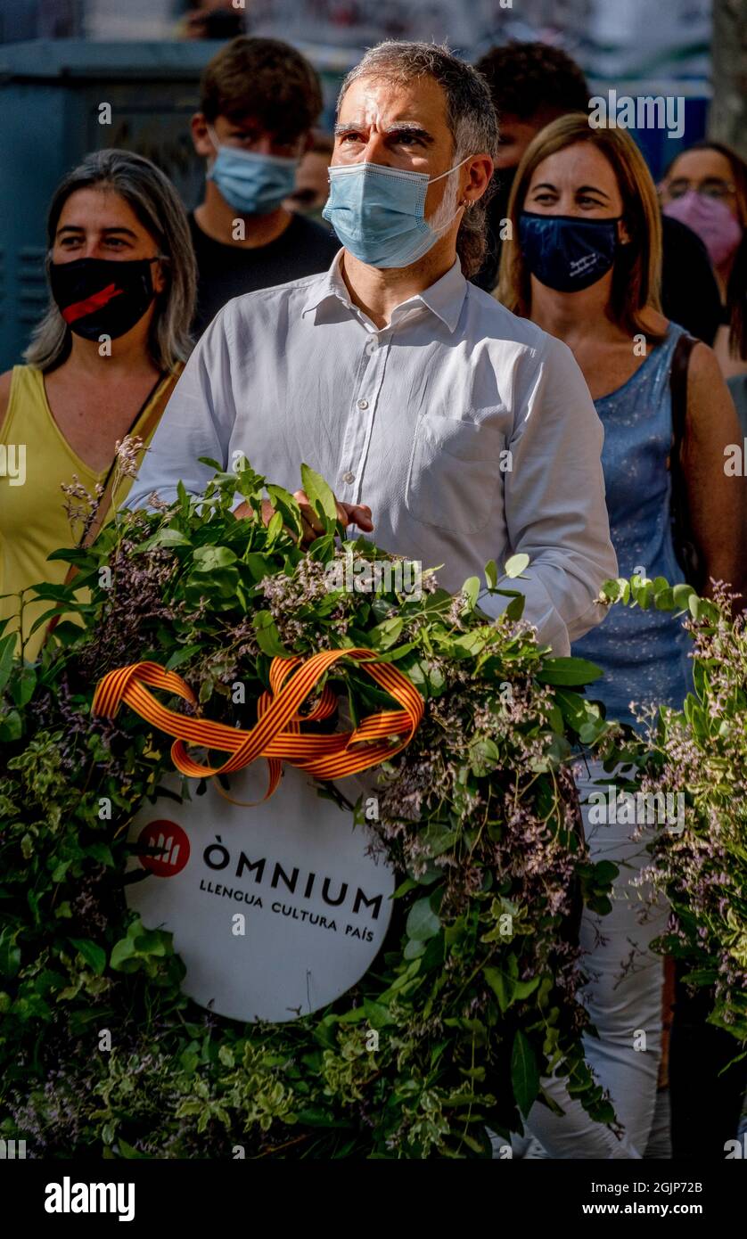 Barcelona, Spain. 11th Sep, 2021. Jordi Cuixart, President of 'mnium Cultural is seen during the floral tribute at the monument of Rafael de Casanovas. Catalonia celebrates the traditional Diada de Catalunya 2021 with a wreath to Rafael de Casanova in Barcelona, the first act of a day full of reading manifestos, rallies and public demonstrations. (Photo by Paco Freire/SOPA Images/Sipa USA) Credit: Sipa USA/Alamy Live News Stock Photo
