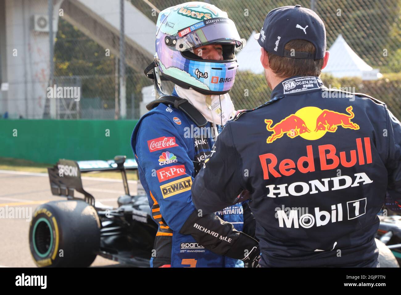 RICCIARDO Daniel (aus), McLaren MCL35M, VERSTAPPEN Max (ned), Red 