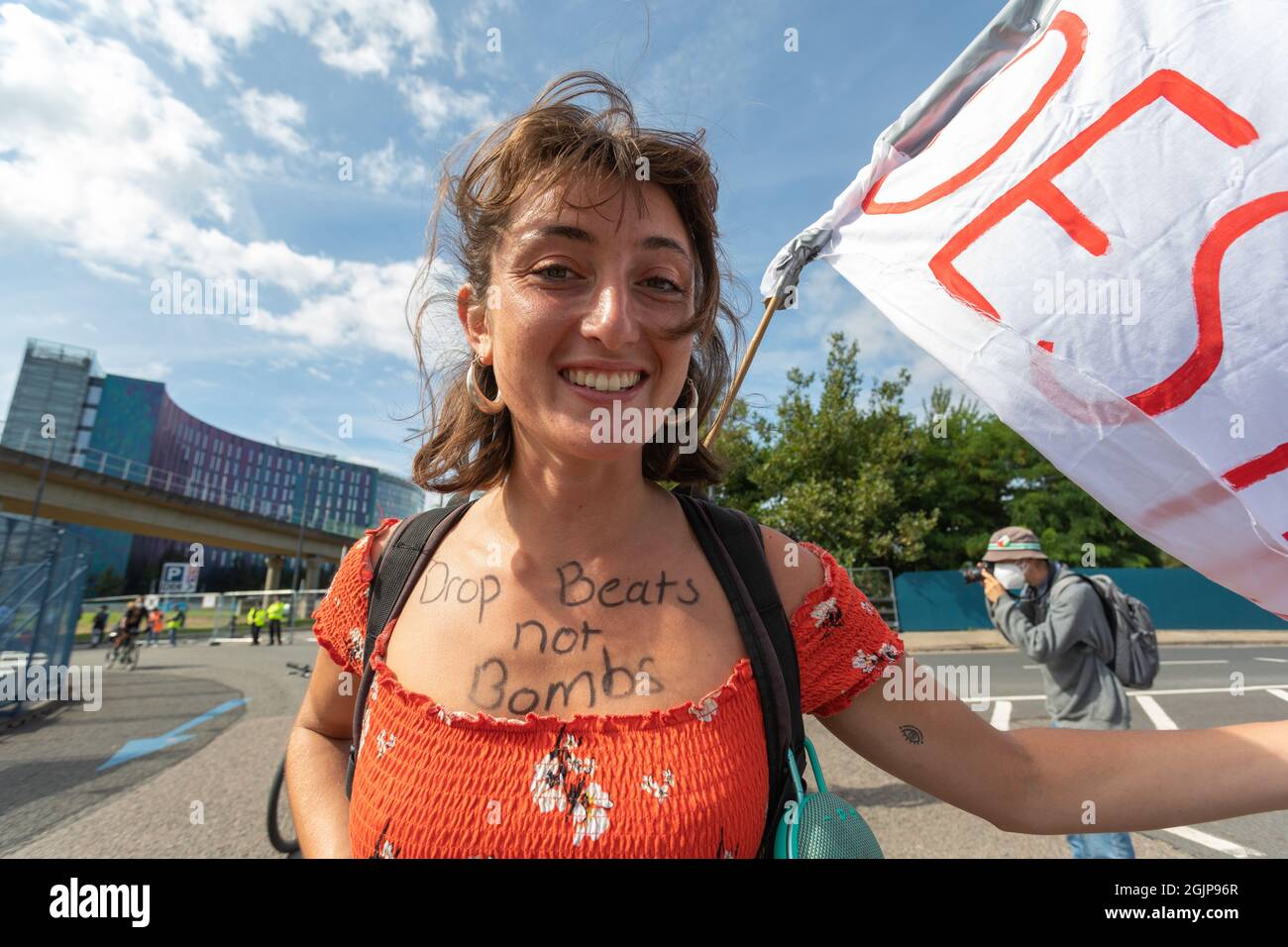 World biggest arms fair hires stock photography and images Alamy