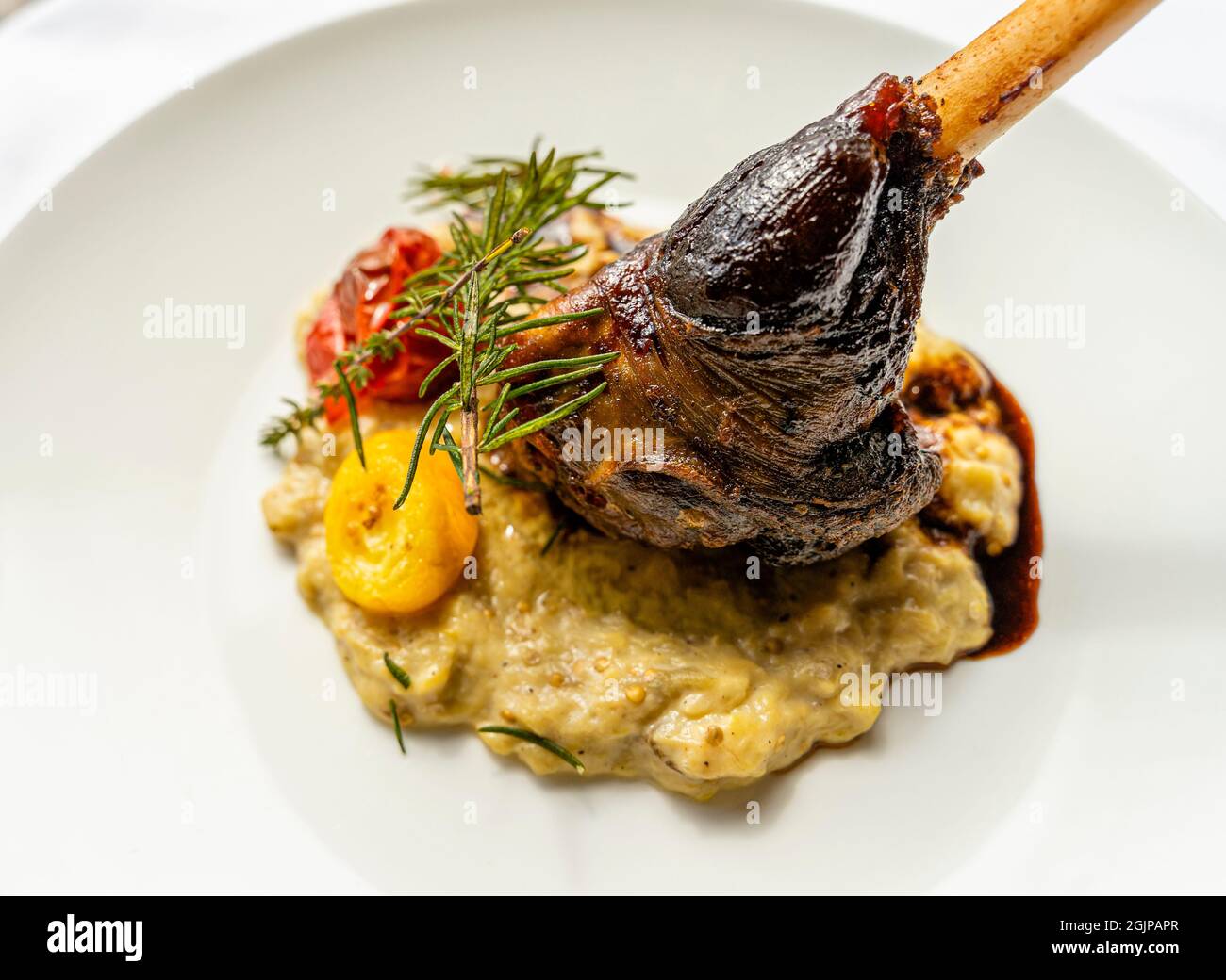 383 Lamb Shank Stock Photos, High-Res Pictures, and Images - Getty Images