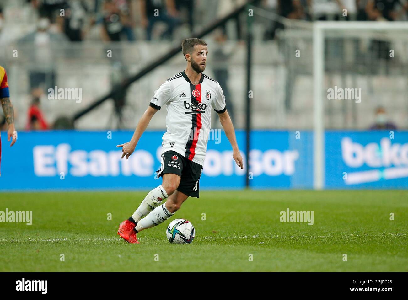 Miralem Pjanic Besiktas Hi-res Stock Photography And Images - Alamy