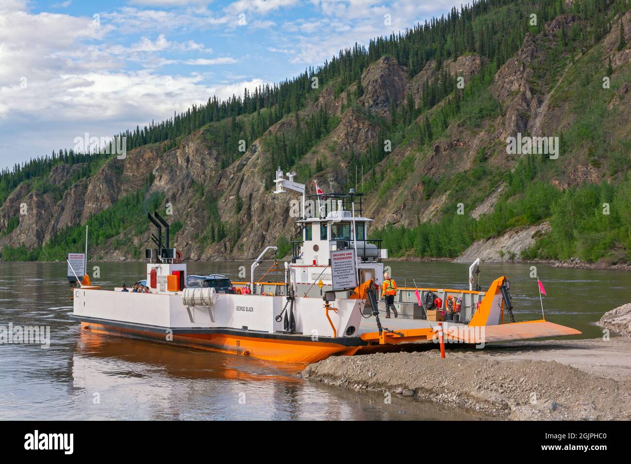 Canada, Yukon Territory, Dawson City, Yukon River, car ferry at landing