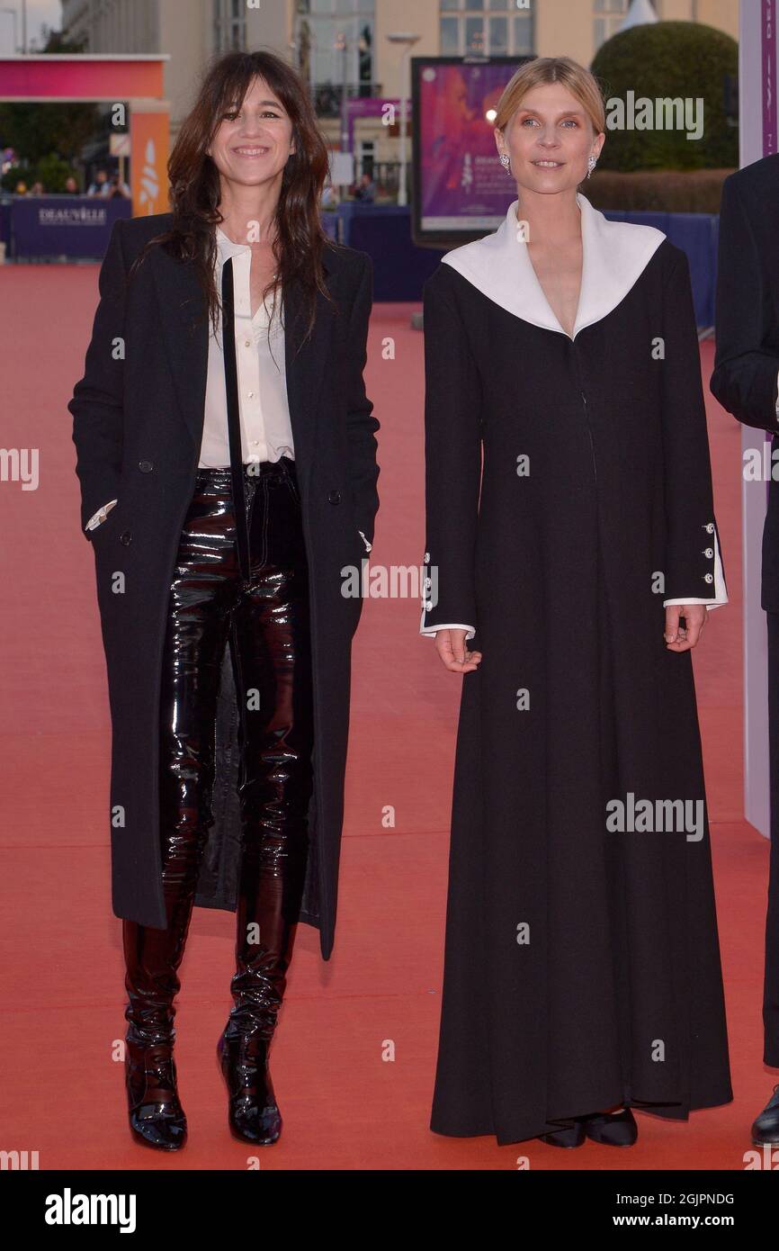 Charlotte Gainsbourg, Clemence Poesy attending the winners photocall