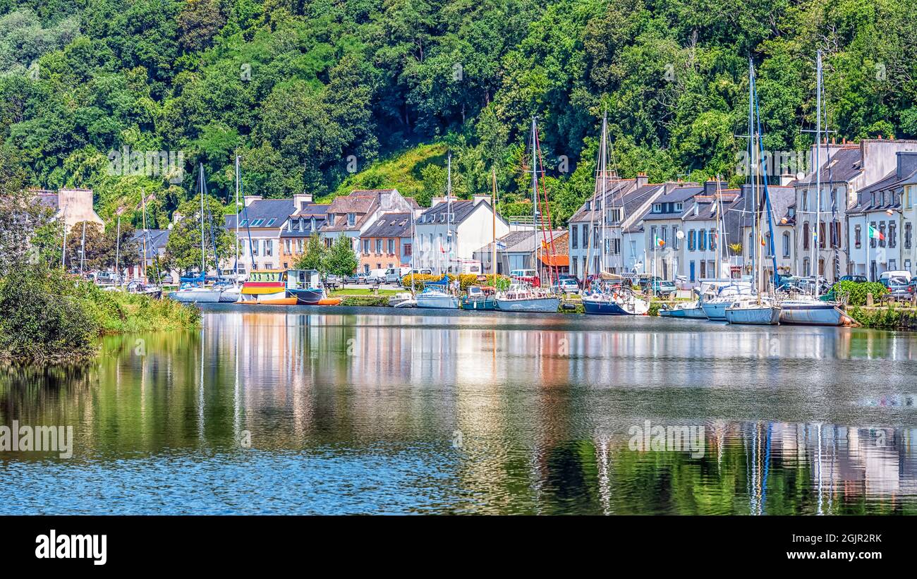 Port-Launay village in Brittany, France Stock Photo