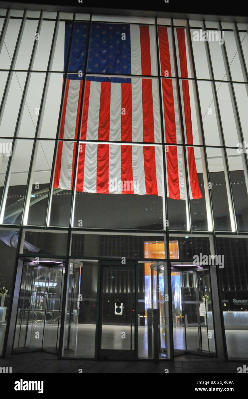 New York City, United States. 11th Sep, 2021. A building draped with an American flag on the 20th Anniversary of the events of 9/11, in New York City. (Photo by Efren Landaos/SOPA Images/Sipa USA) Credit: Sipa USA/Alamy Live News Stock Photo