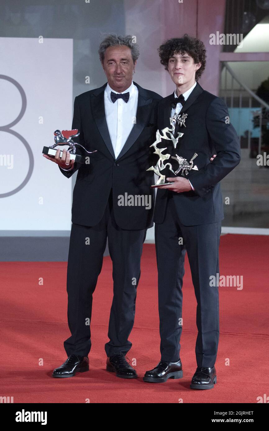 The hand of god paolo sorrentino hi-res stock photography and images ...