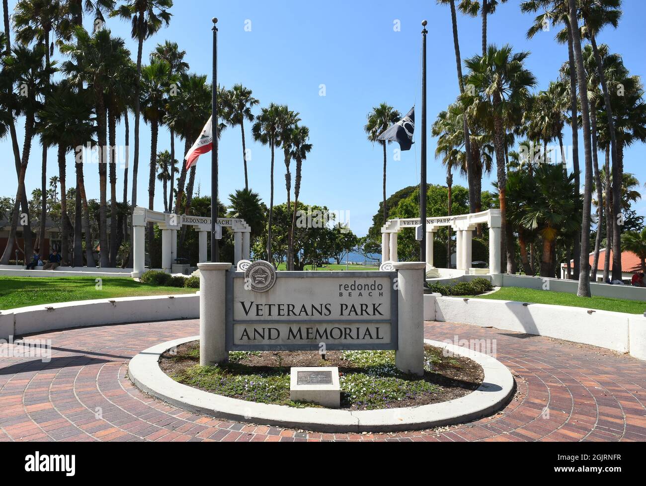 REDONDO BEACH, CALIFORNIA - 10 SEP 2021: Sign at the entrance to Veterans Memorial Park. Stock Photo