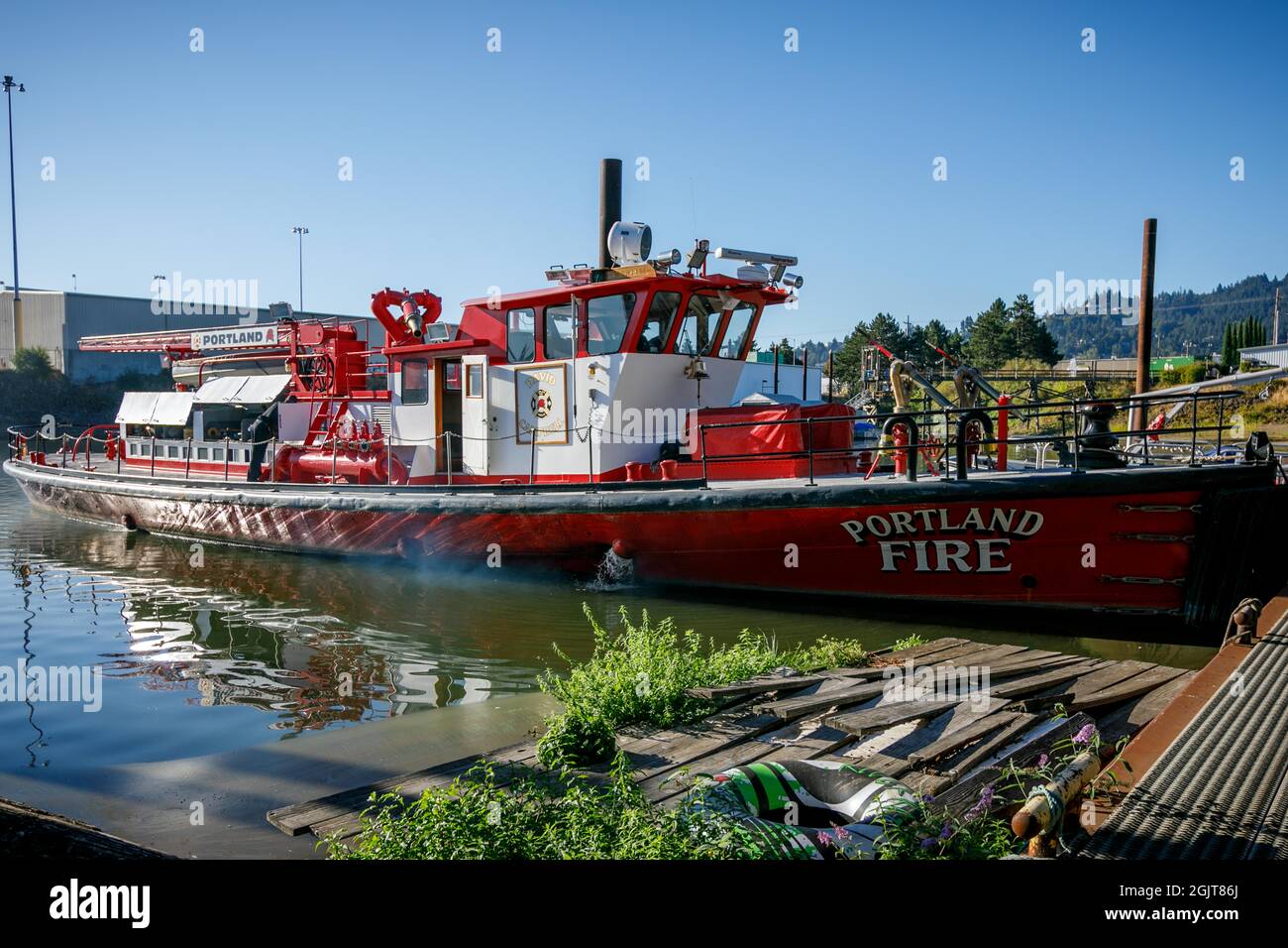 The David Campbell, a 93-year-old firefighting boat, makes its final ...