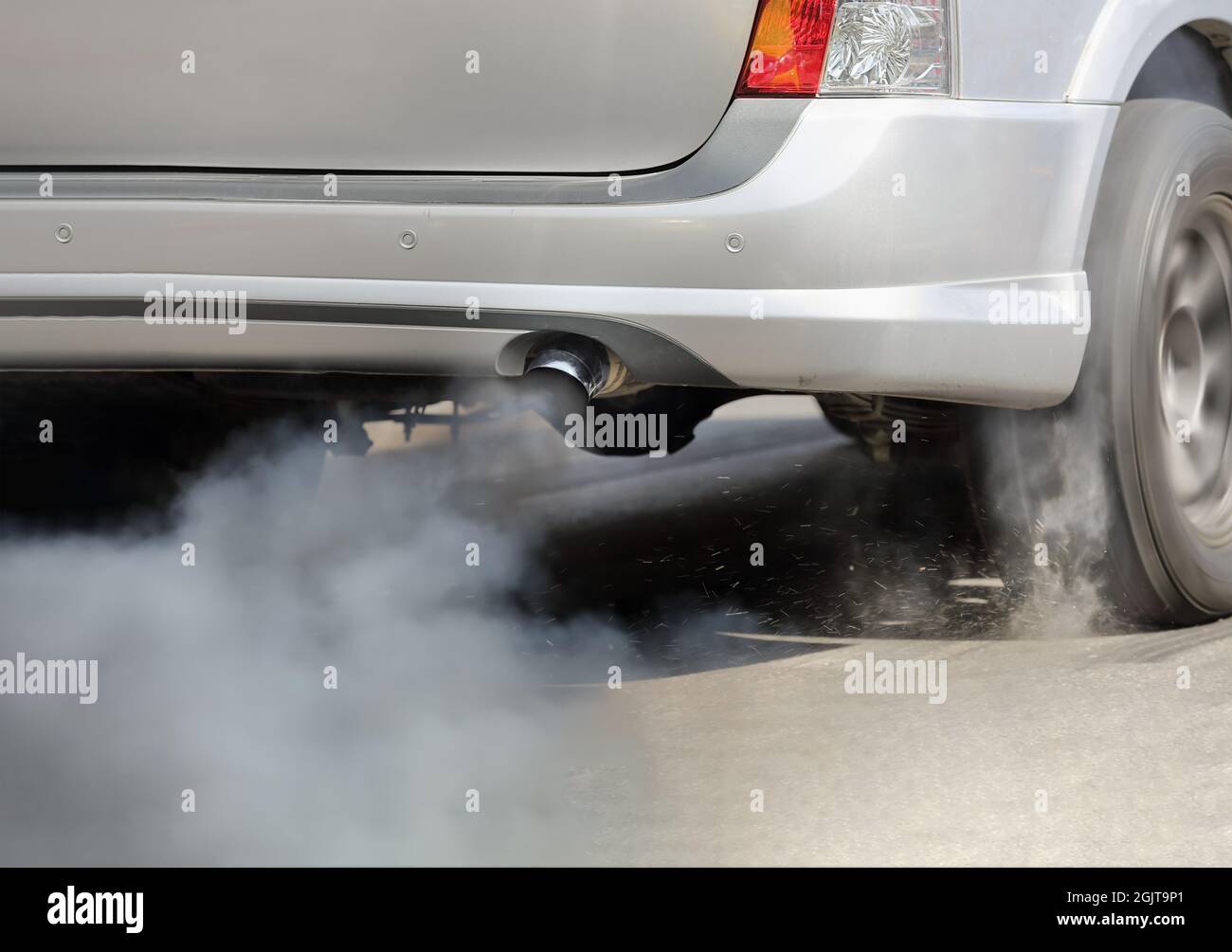 Air pollution from vehicle exhaust pipe on road Stock Photo Alamy