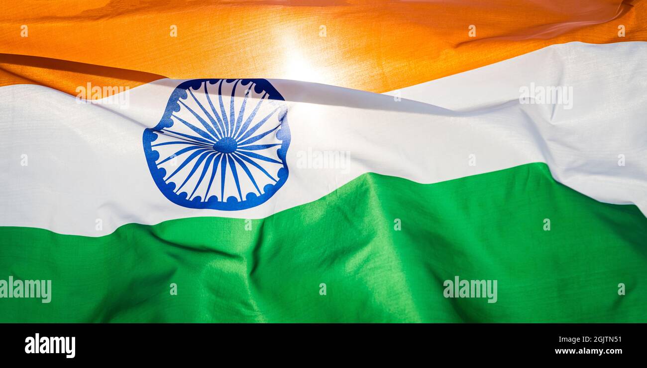Khái niệm ngày Cộng hòa Ấn Độ. Cờ Ấn Độ trên nền trời. 26... Ngày Cộng hòa là một ngày kỉ niệm quan trọng cho Ấn Độ và người dân trong suốt cả nước. Hãy cùng chiêm ngưỡng hình ảnh những bức tranh đầy màu sắc và tinh tế về ngày này, từ cờ của đất nước tới trang phục truyền thống.