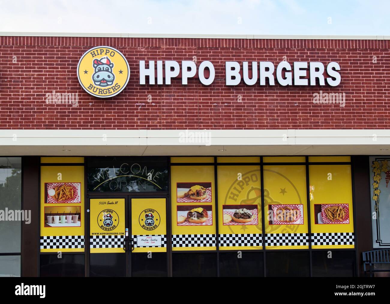 Hippo burgers hires stock photography and images Alamy