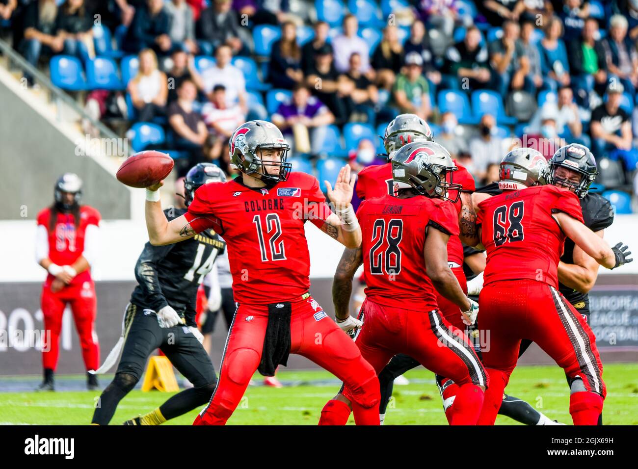 EUROPEAN LEAGUE of FOOTBALL. American Football Match Cologne Centurions -  Istanbul Rams Editorial Stock Image - Image of football, grass: 248943344