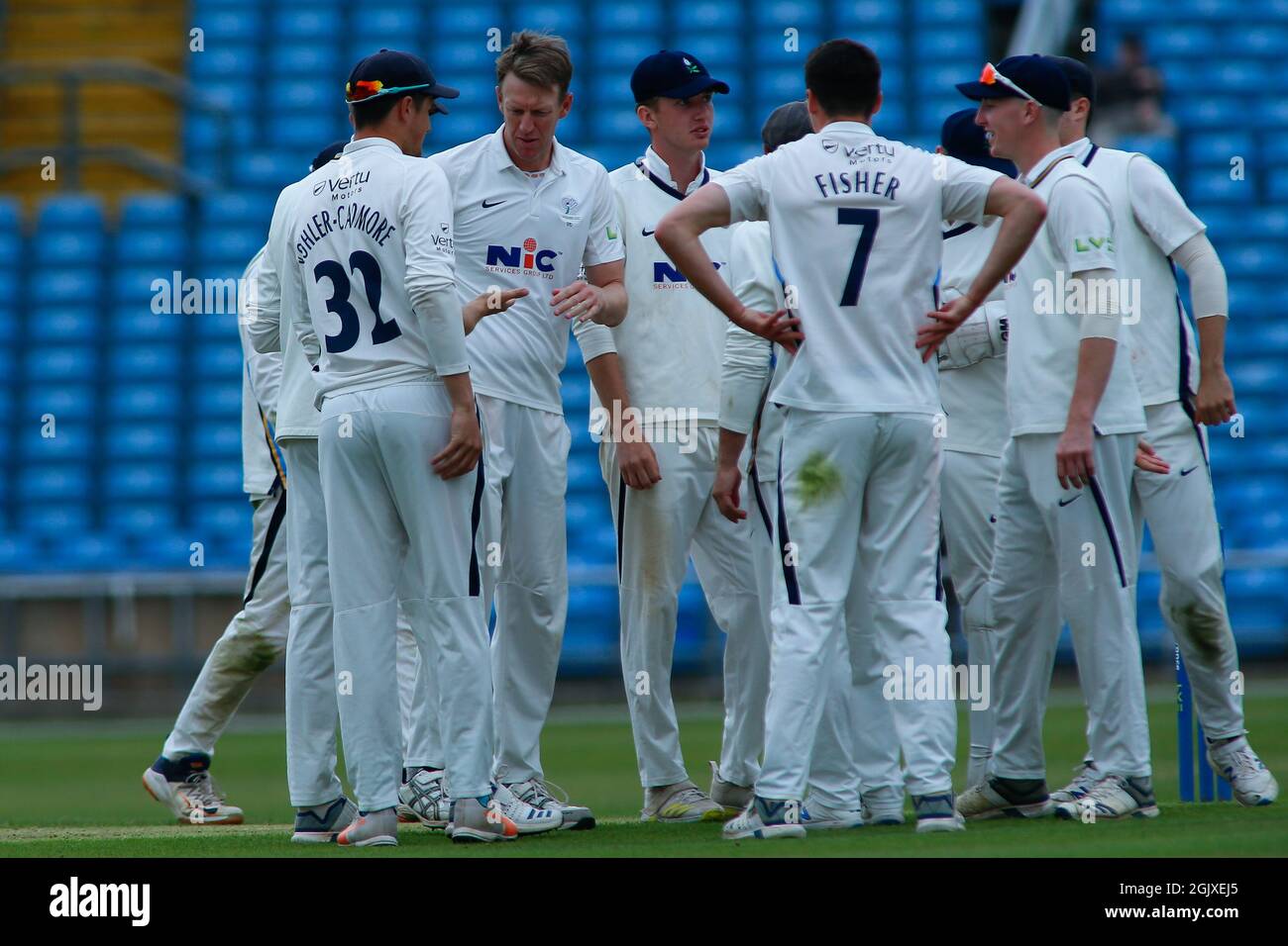 Leeds, UK. 12th Sep, 2021. Yorkshire County Cricket, Emerald Headingley Stadium, Leeds, West Yorkshire, 12th September 2021. LV= Insurance County ChampionshipÕs Division One - Yorkshire County Cricket Club vs Warwickshire CCC Day 1. Steven Patterson of Yorkshire County Cricket Club celebrates taking the wicket of Jacob Bethell of Warwickshire County Cricket Club, Credit: Touchlinepics/Alamy Live News Stock Photo