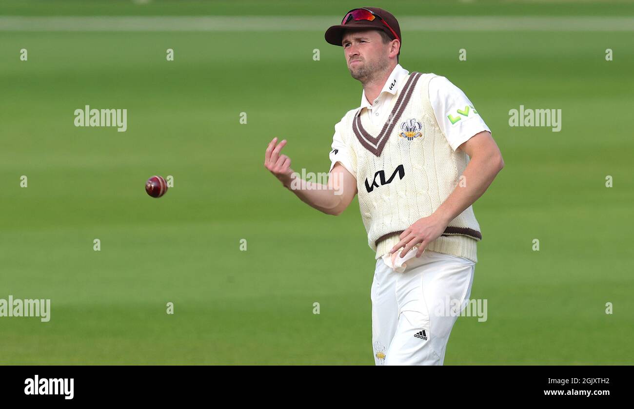 12 September, 2021. London, UK. Surrey’s Cameron Steel in the field as Surrey take on Essex in the County Championship at the Kia Oval, day one. David Rowe/Alamy Live News. Stock Photo