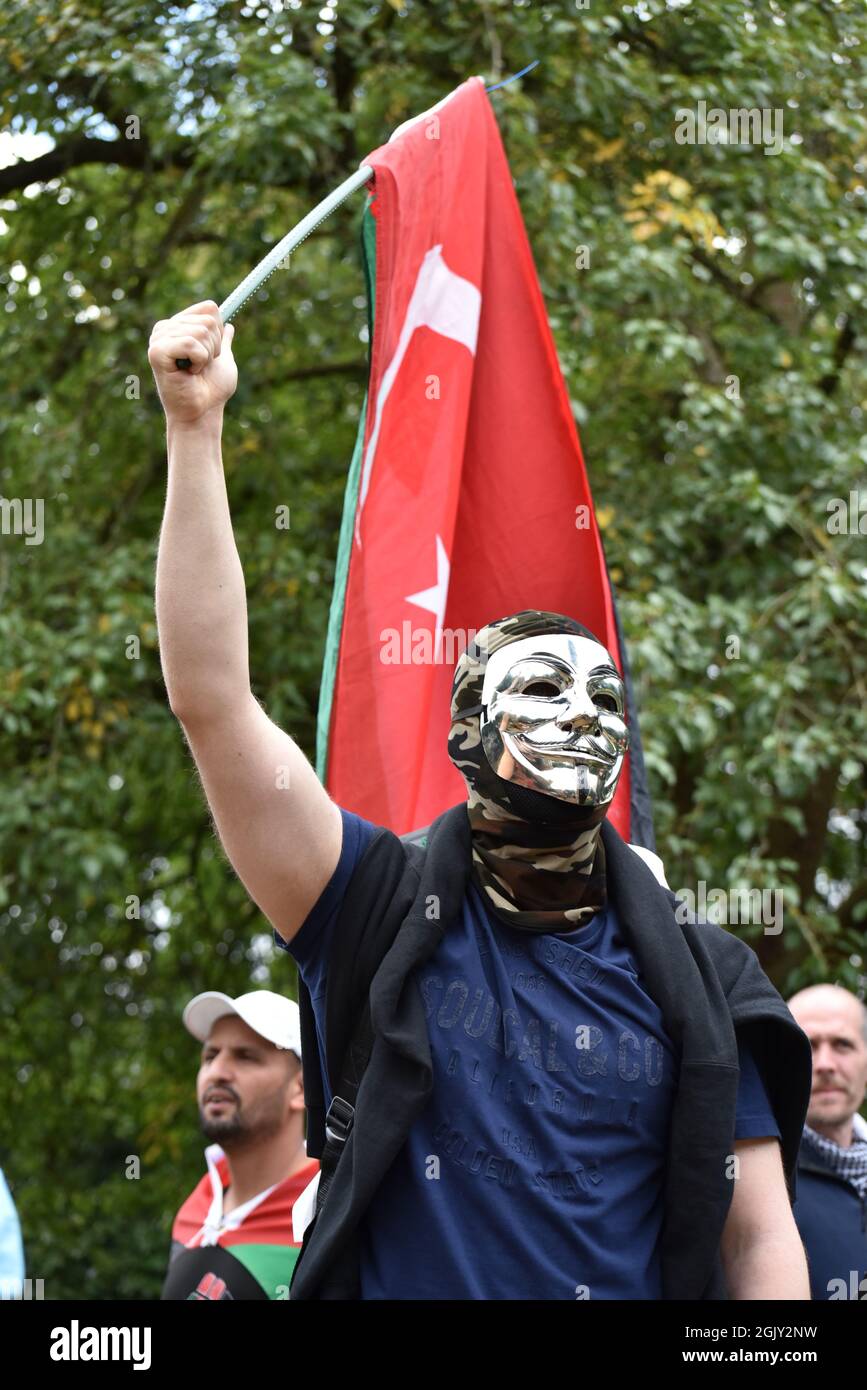 Worlds largest arms fair hires stock photography and images Alamy