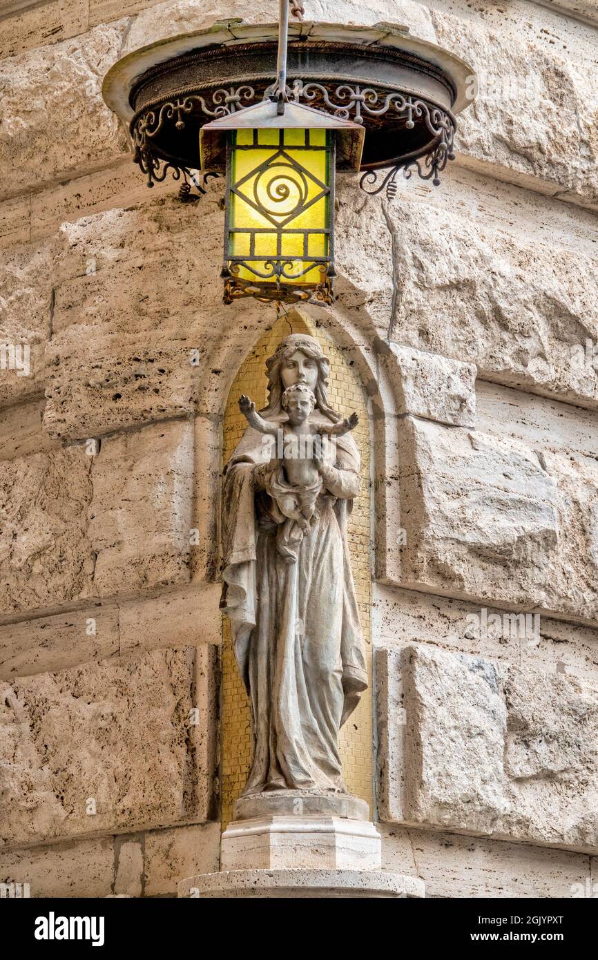 Madonna col Bambino on the 'Palazzi degli Ambasciatori' in the Quartiere Coppedè, Rome Italy Stock Photo