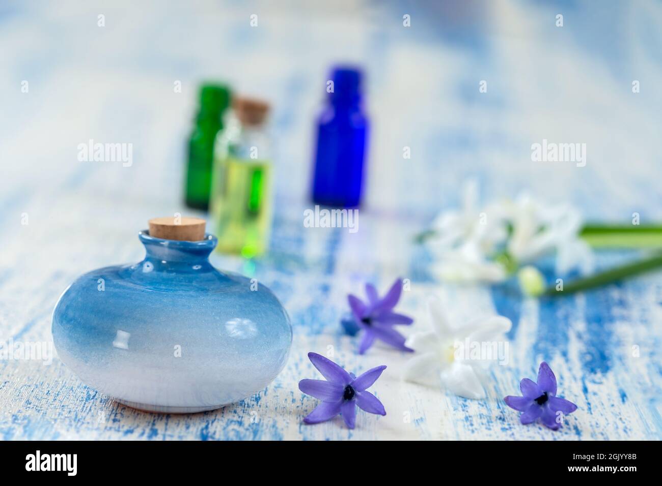 Perfume vials hi-res stock photography and images - Alamy