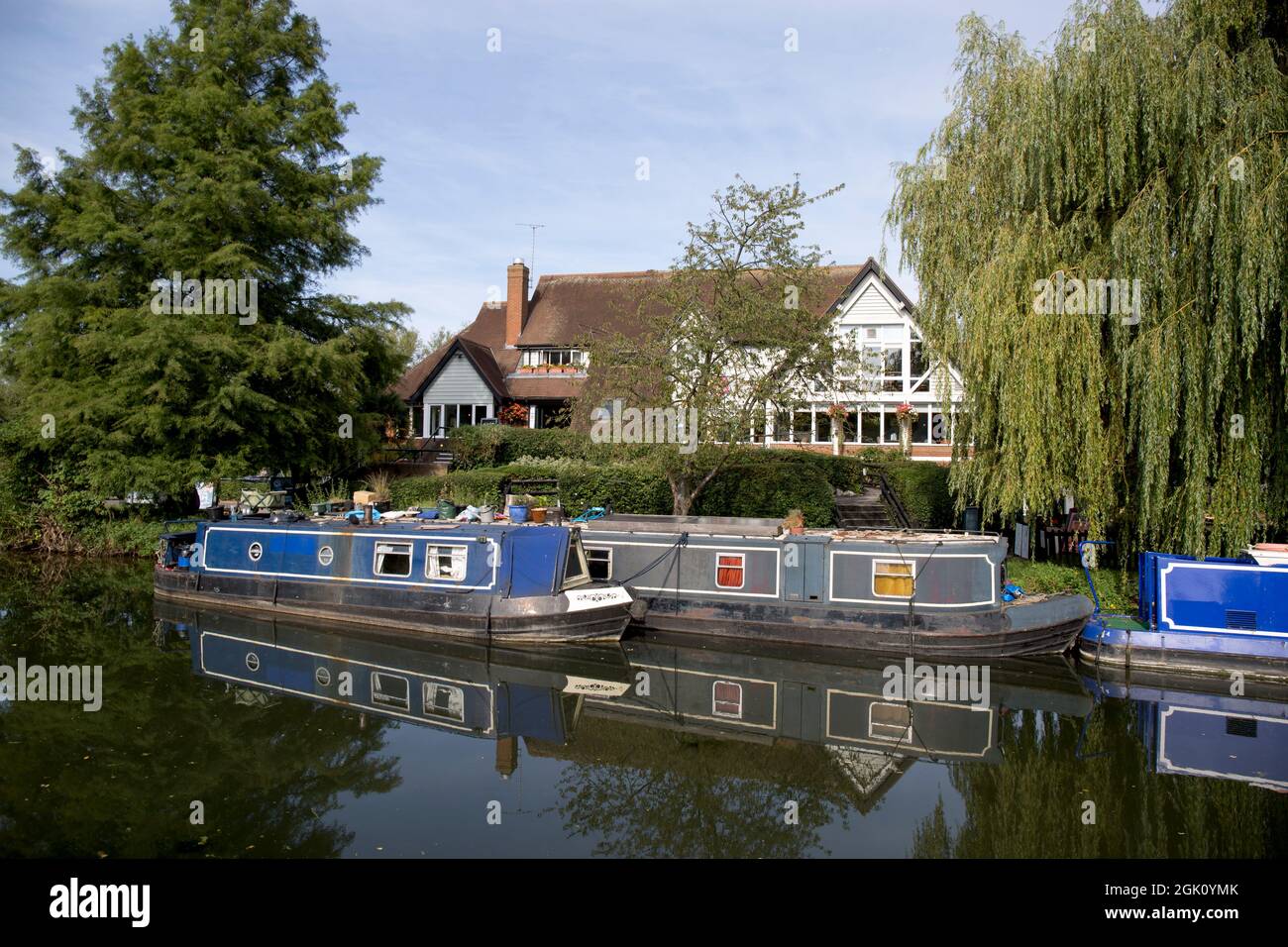 Narrowboats Moored by The Moorhen River Stort Harlow Essex Stock Photo ...