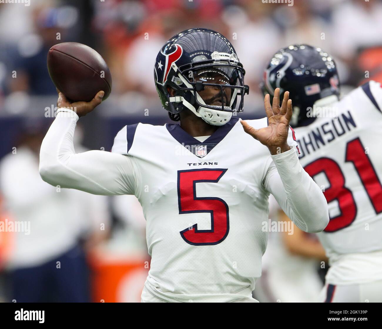 Houston, Texas, USA. September 12, 2021: Houston Texans quarterback Tyrod Taylor (5) passes the ball during the first half of an NFL game between the Houston Texans and the Jacksonville Jaguars on September 12, 2021 in Houston, Texas. (Credit Image: © Scott Coleman/ZUMA Press Wire) Credit: ZUMA Press, Inc./Alamy Live News Stock Photo