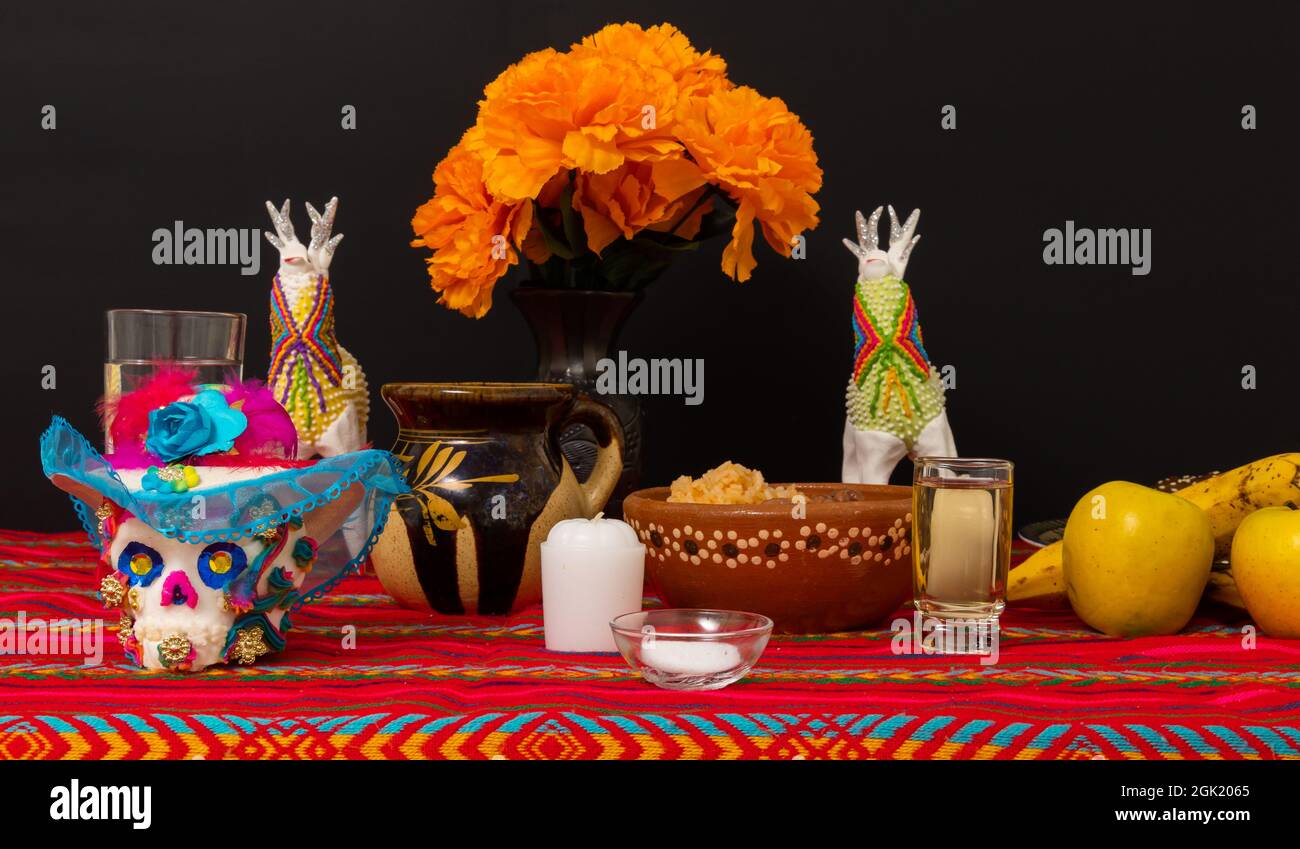 Mexico (day of dead, candles, food) hires stock photography and images Alamy