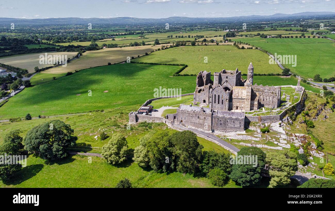 Rock of cashel ireland hires stock photography and images Alamy