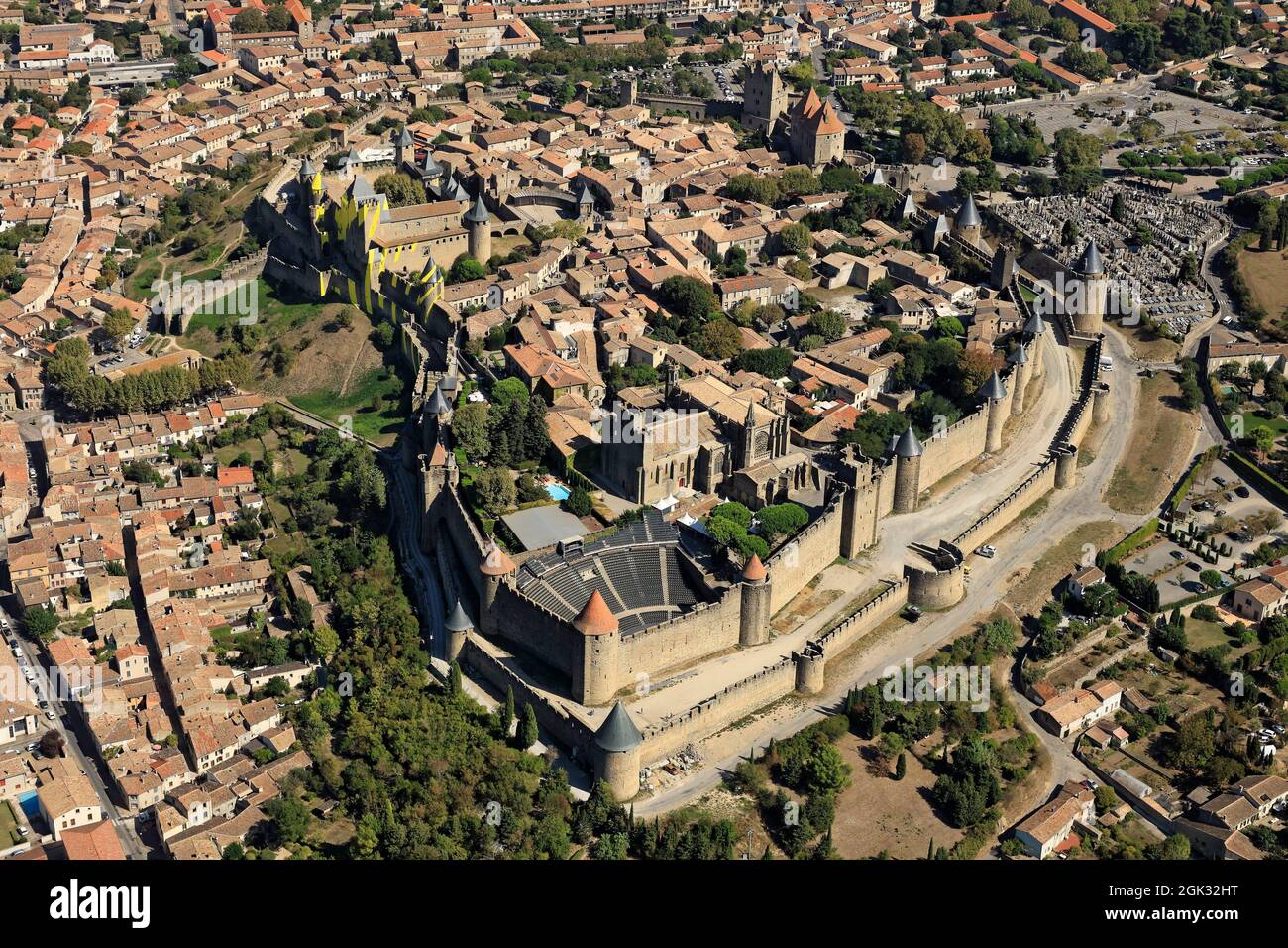 FRANCE (AUDE) THE CITE OF CARCASSONNE LISTED AS UNESCO WORLD HERITAGE SITE. AERIAL VIEW Stock Photo