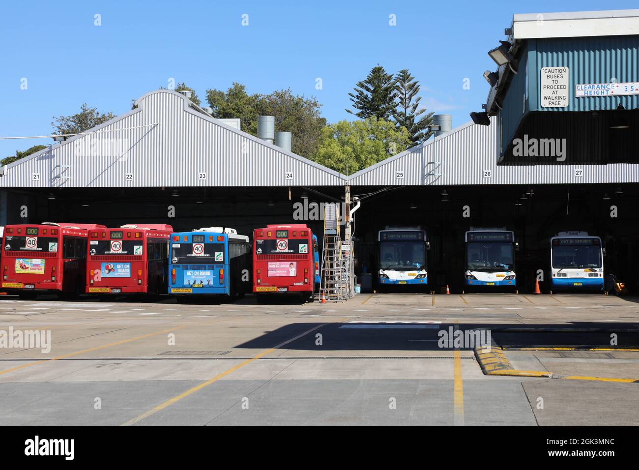 Burwood bus depot hires stock photography and images Alamy