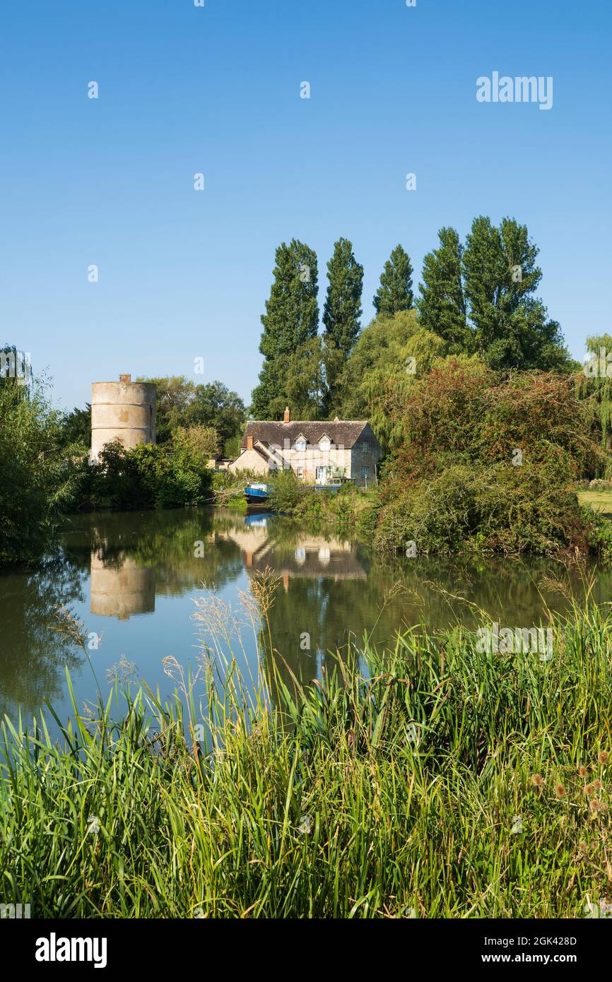 The Round House beside the River Thames, Lechlade-on-Thames, Cotswolds, Gloucestershire, England, United Kingdom, Europe Stock Photo