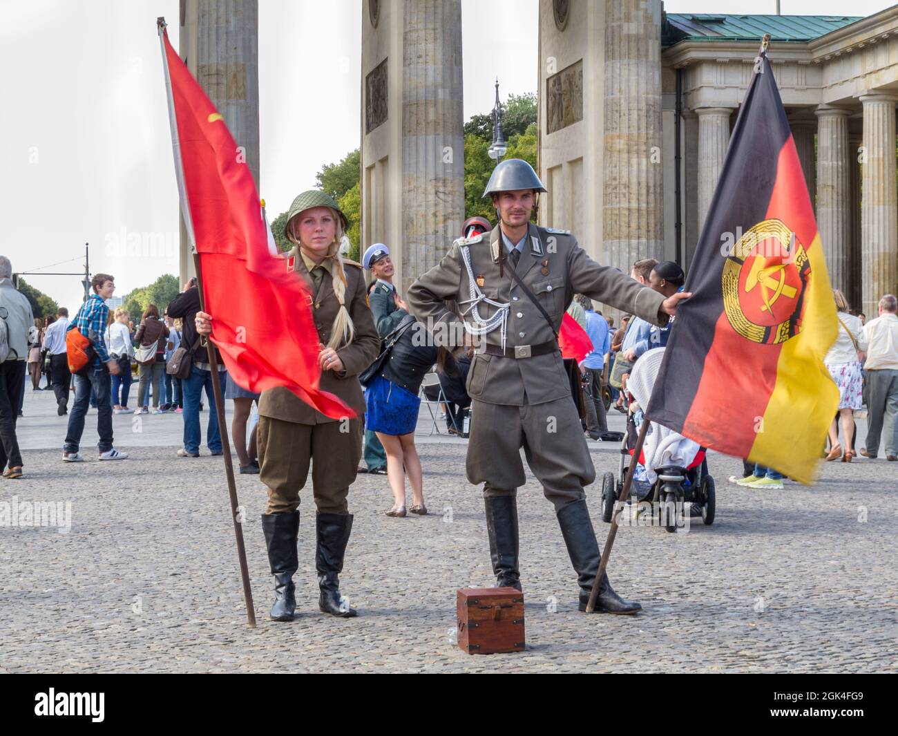 Reenactors at the Brandenburg Gate, Berlin Stock Photo
