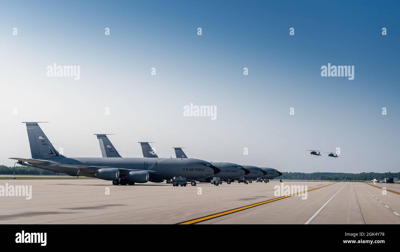 UH-60 Black Hawk helicopters assigned to the 3rd Battalion, 238th ...